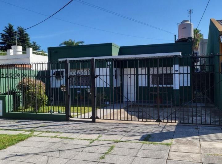 Casa · 162m² · 5 Ambientes · 1 Cochera