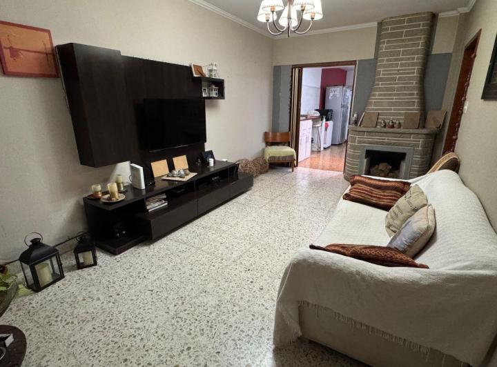 Casa · 170m² · 4 Ambientes · 1 Cochera