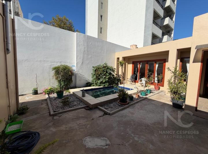 Casa · 145m² · 3 Ambientes · 2 Cocheras
