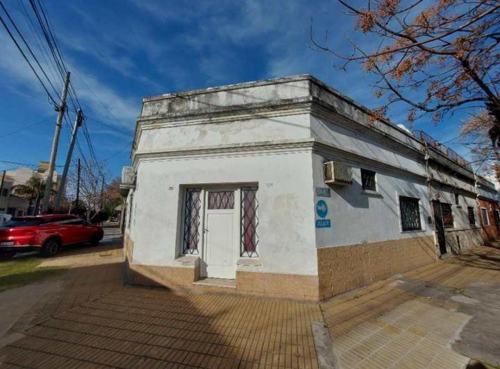 Casa · 90m² · 3 Ambientes · 1 Cochera