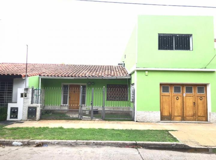 Casa · 150m² · 3 Ambientes · 1 Cochera