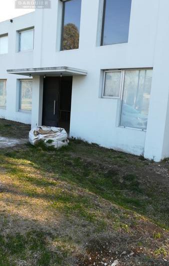 Casa · 300m²