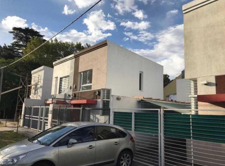 Casa · 46m² · 3 Ambientes · 1 Cochera