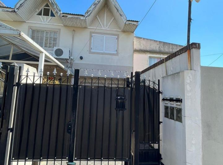 Casa · 70m² · 3 Ambientes · 1 Cochera