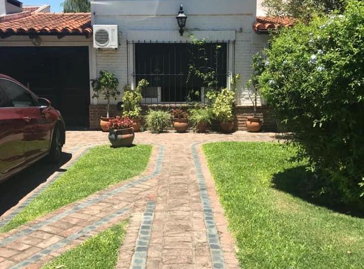 Casa · 175m² · 4 Ambientes · 3 Cocheras