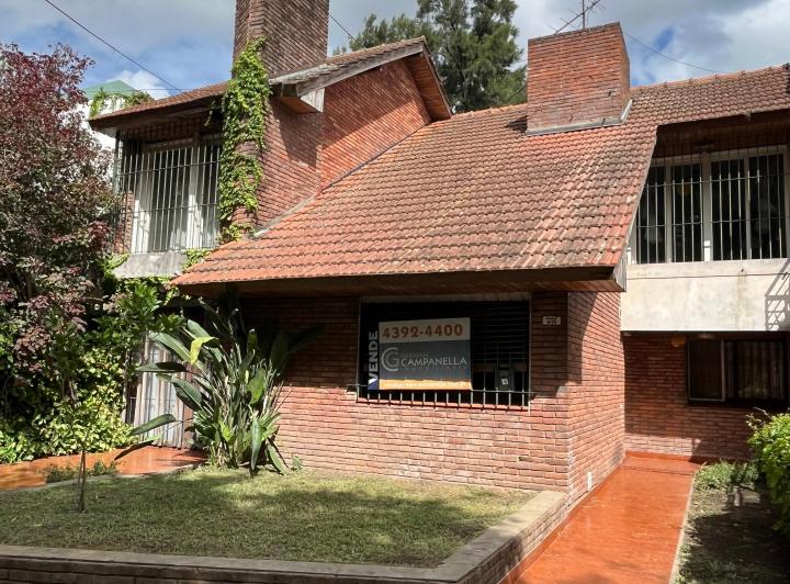 Casa · 160m² · 6 Ambientes · 1 Cochera