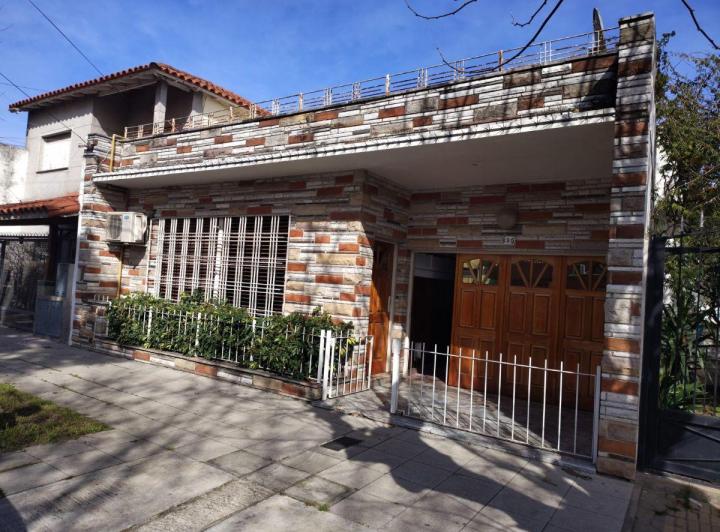 Casa · 162m² · 3 Ambientes · 1 Cochera