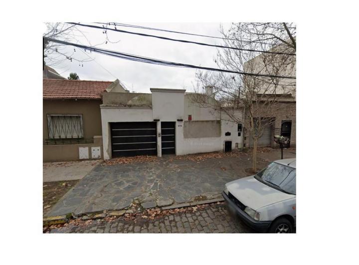 Casa · 200m² · 5 Ambientes