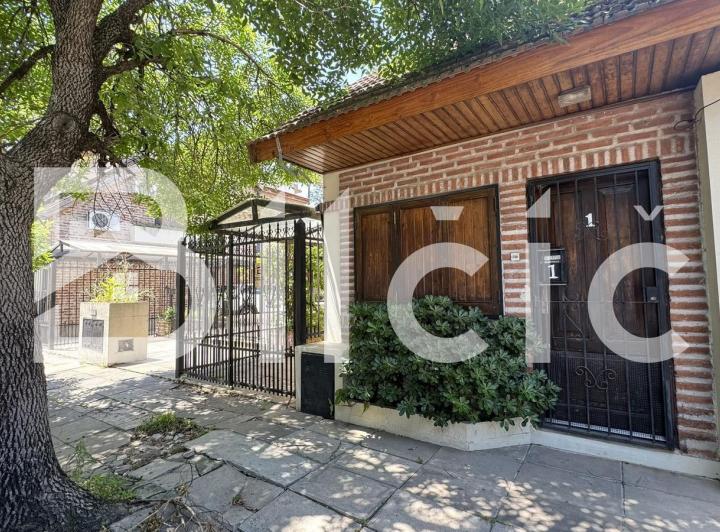 Casa · 55m² · 3 Ambientes · 2 Cocheras