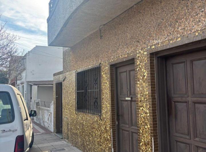 Casa · 120m² · 5 Ambientes · 1 Cochera