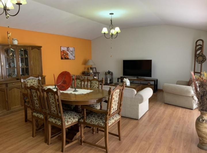 Casa · 162m² · 6 Ambientes