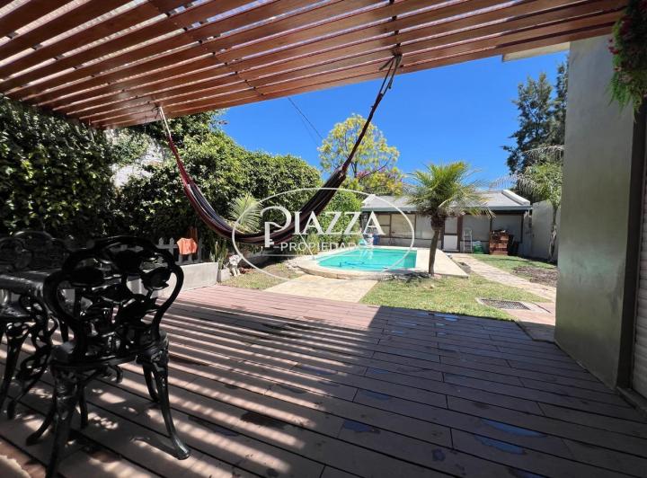Casa · 285m² · 5 Ambientes · 1 Cochera
