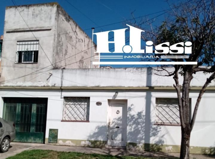 Casa · 107m² · 5 Ambientes · 2 Cocheras