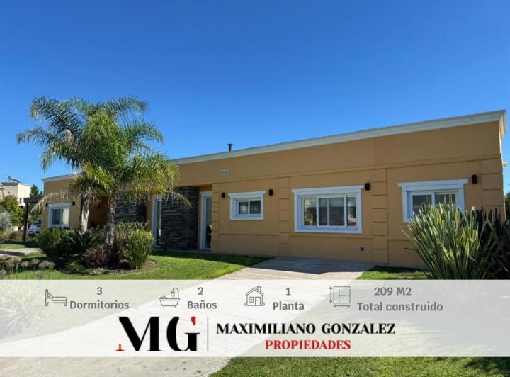 Casa · 192m² · 4 Ambientes · 1 Cochera