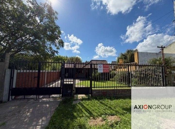Casa · 125m² · 4 Ambientes · 2 Cocheras