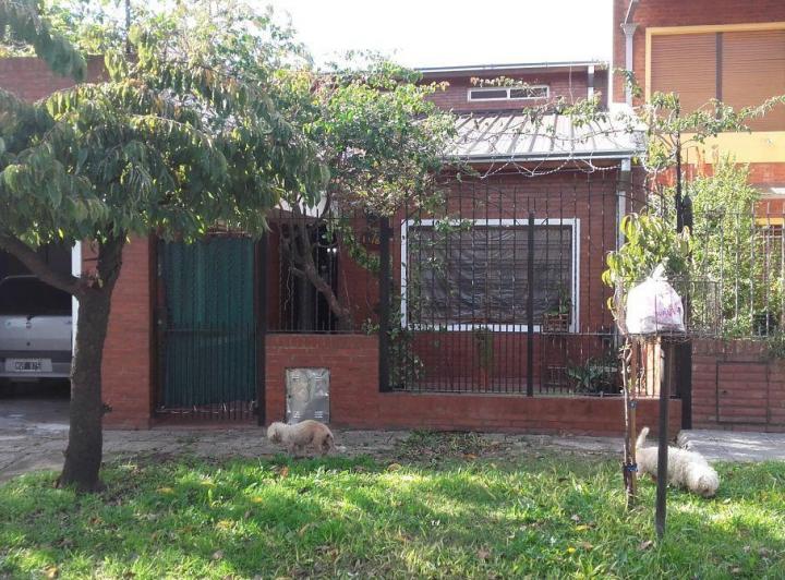 Casa · 181m² · 4 Ambientes · 1 Cochera