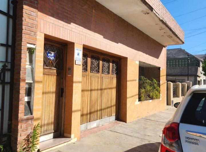 Casa · 200m² · 4 Ambientes · 1 Cochera