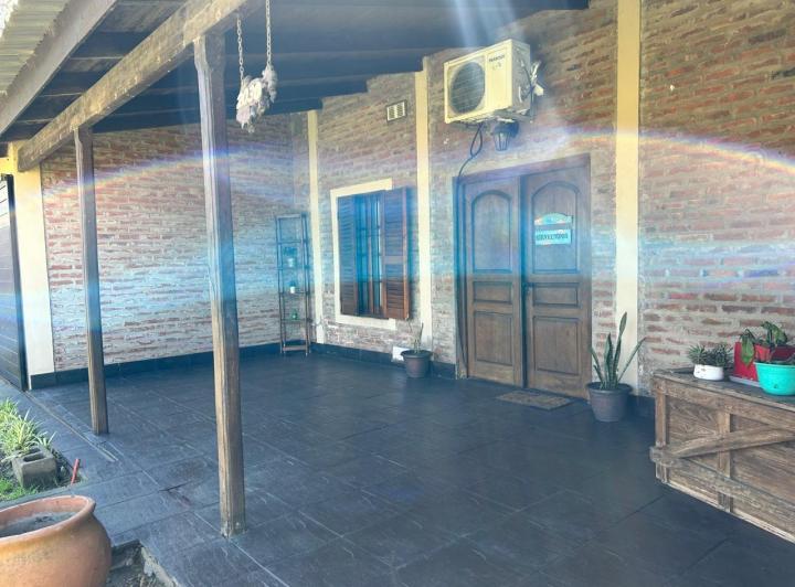 Casa · 156m² · 4 Ambientes · 2 Cocheras