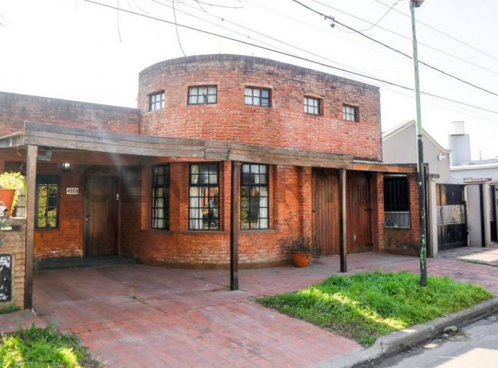 Casa · 150m² · 5 Ambientes