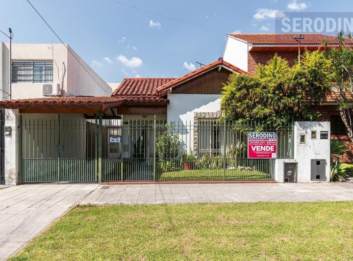 Casa · 149m² · 5 Ambientes · 2 Cocheras