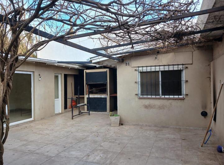 Casa · 110m² · 4 Ambientes · 1 Cochera