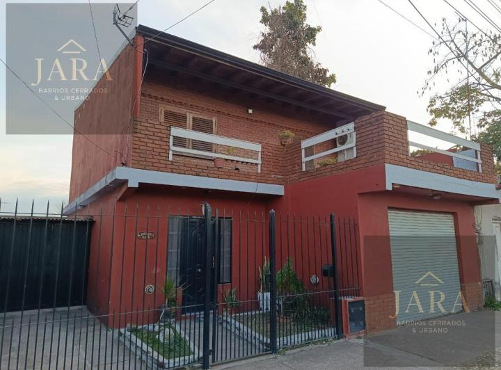Casa · 165m² · 4 Ambientes · 2 Cocheras