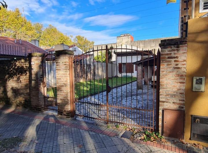 Casa · 90m² · 3 Ambientes · 1 Cochera