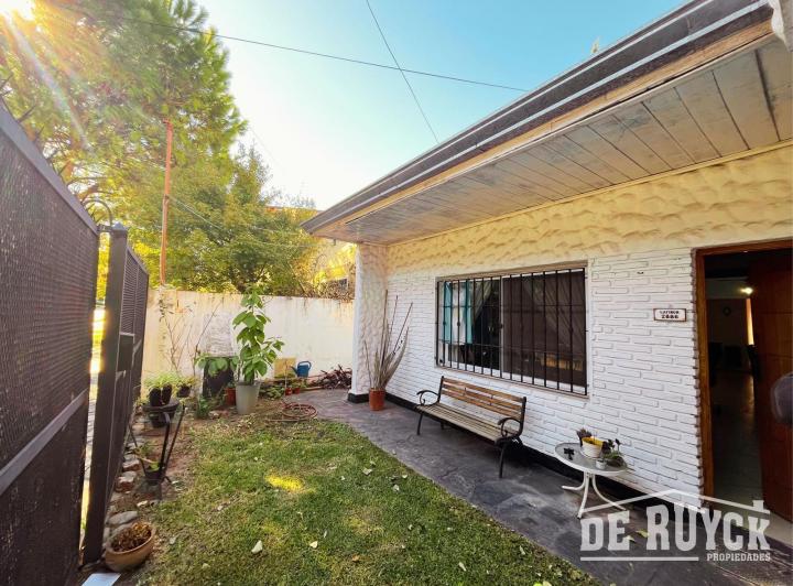 Casa · 193m² · 4 Ambientes · 1 Cochera