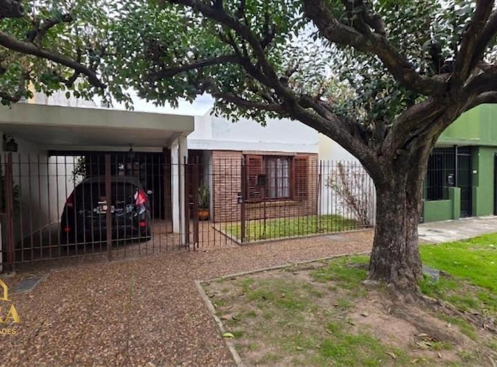 Casa · 150m² · 3 Ambientes · 1 Cochera
