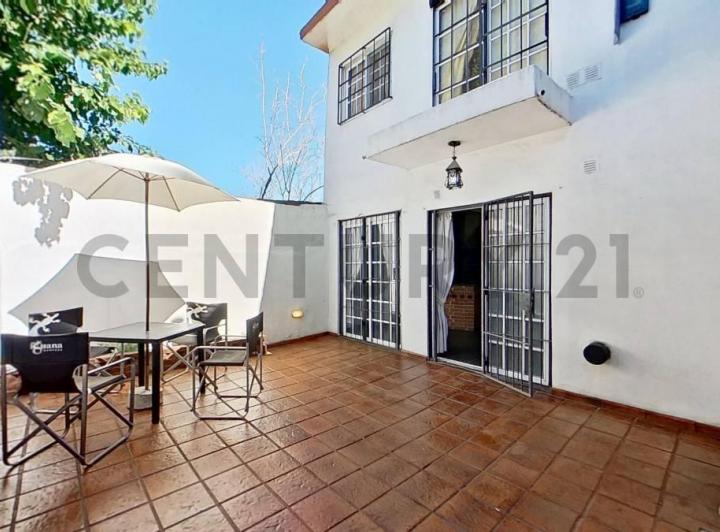 Casa · 154m² · 4 Ambientes · 1 Cochera