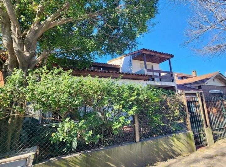 Casa · 200m² · 4 Ambientes