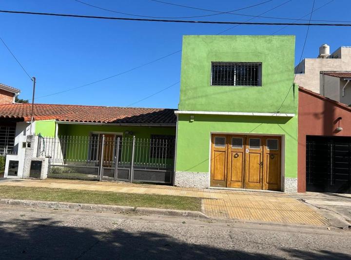 Casa · 150m² · 3 Ambientes · 1 Cochera