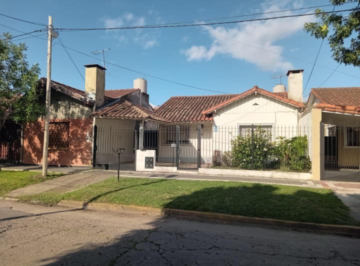 Casa · 3 Ambientes · 1 Cochera