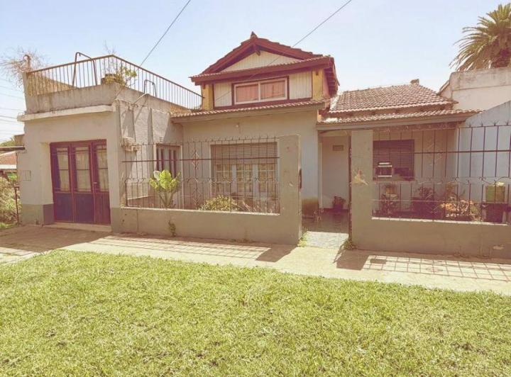 Casa · 114m² · 5 Ambientes · 2 Cocheras