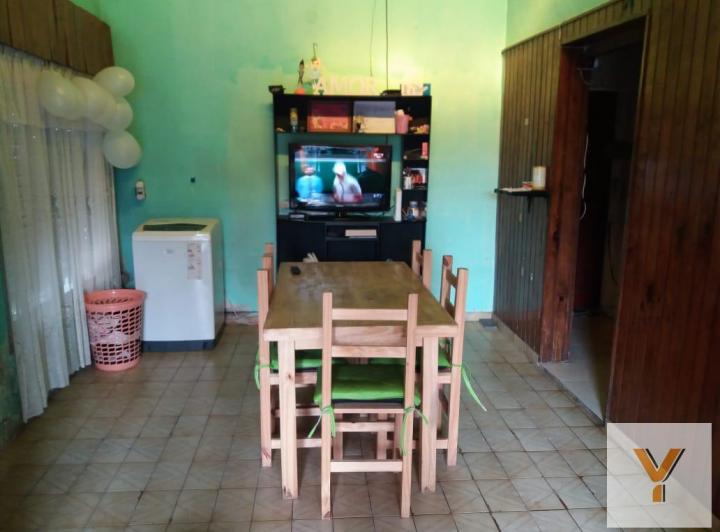 Casa · 200m² · 4 Ambientes