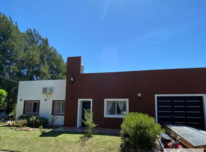 Casa · 132m² · 4 Ambientes · 2 Cocheras