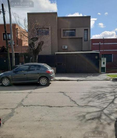 Casa · 140m² · 3 Dormitorios