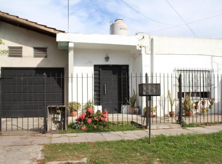 Casa · 109m² · 3 Ambientes · 1 Cochera