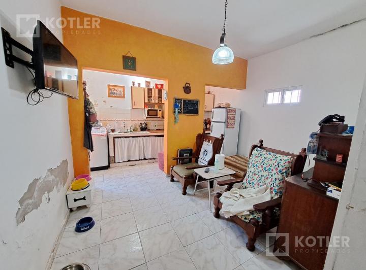 Casa · 200m² · 5 Ambientes · 1 Cochera
