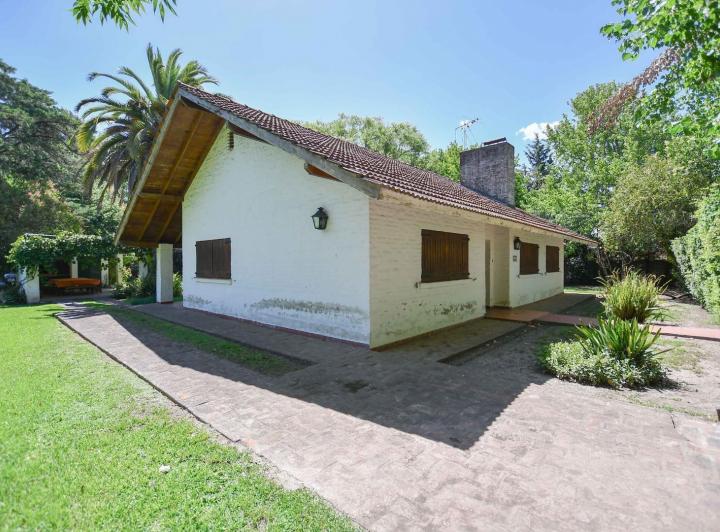 Casa · 220m² · 1 Ambiente