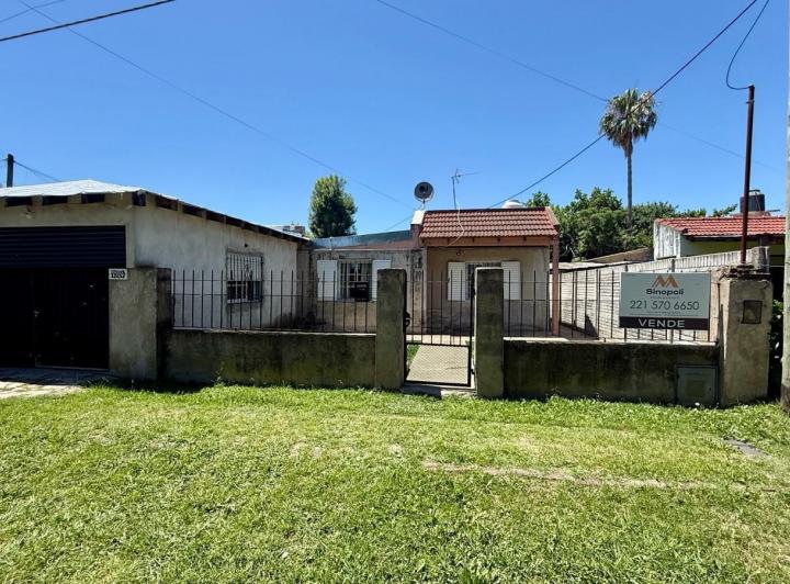 Casa · 100m² · 4 Ambientes · 1 Cochera