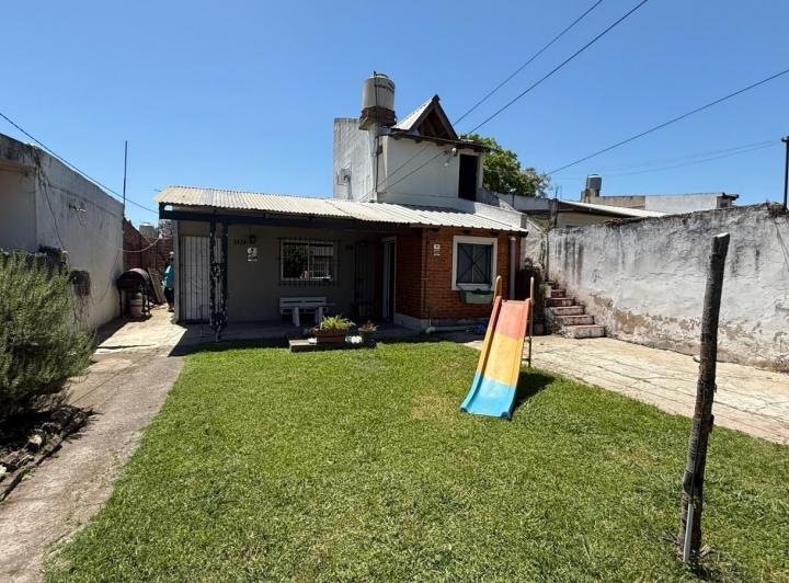 Casa · 60m² · 3 Ambientes · 2 Cocheras