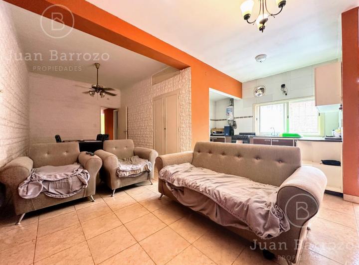 Casa · 296m² · 4 Ambientes · 1 Cochera