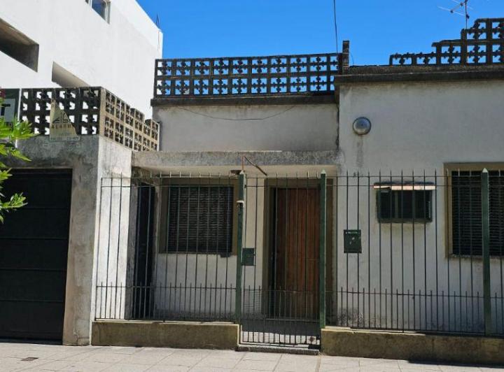 Casa · 60m² · 3 Ambientes · 1 Cochera