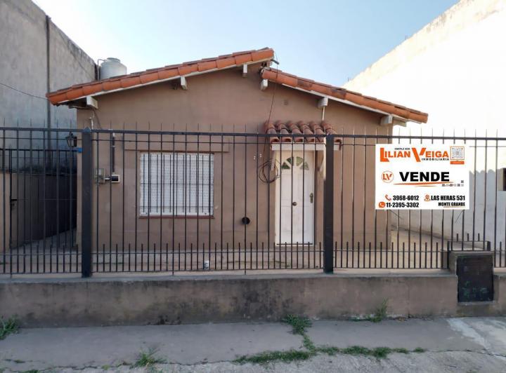 Casa · 88m² · 3 Ambientes · 1 Cochera