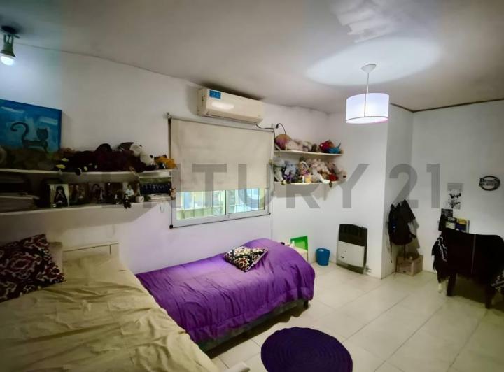 Casa · 166m² · 4 Ambientes · 4 Cocheras
