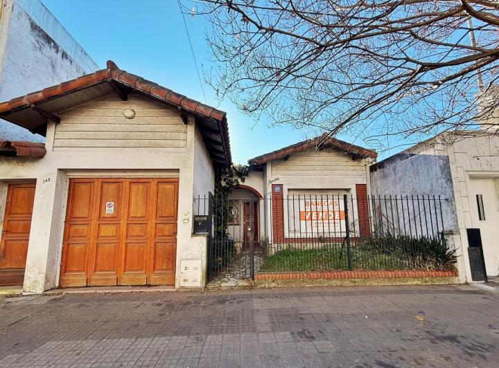 Casa · 170m² · 6 Ambientes · 1 Cochera