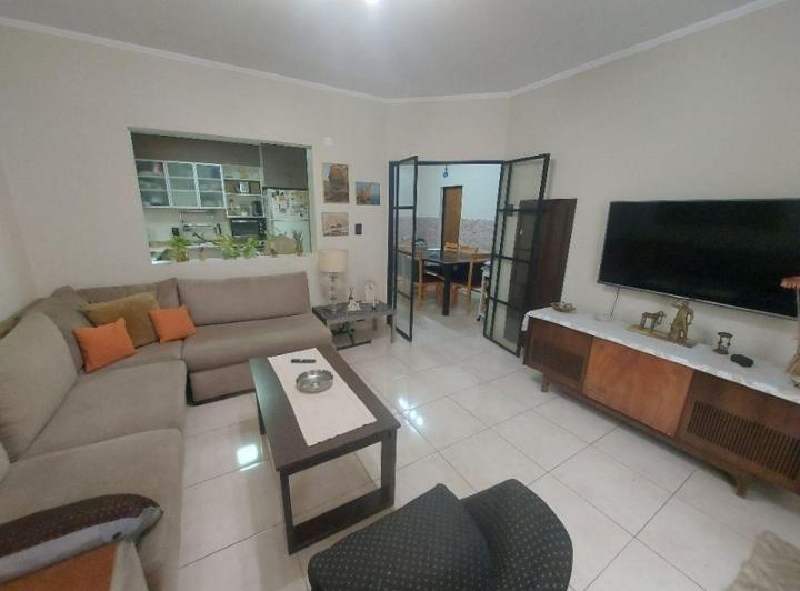 Casa · 119m² · 4 Ambientes · 2 Cocheras