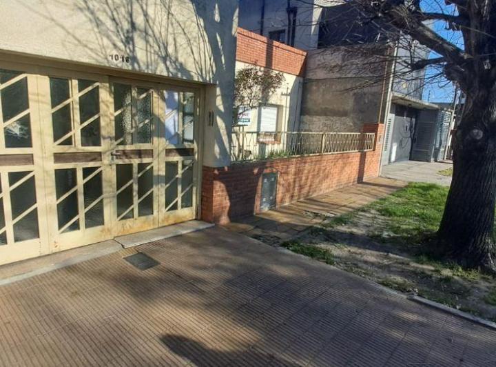 Casa · 90m² · 1 Ambiente · 1 Cochera