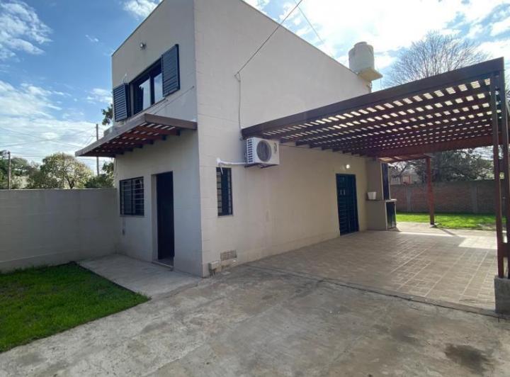 Casa · 90m² · 3 Ambientes · 1 Cochera
